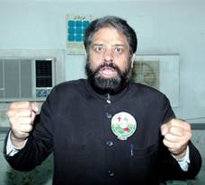 http://i.dawn.com/2012/11/feudals-surrender-70pc-wealth-salik-1324345511.jpg